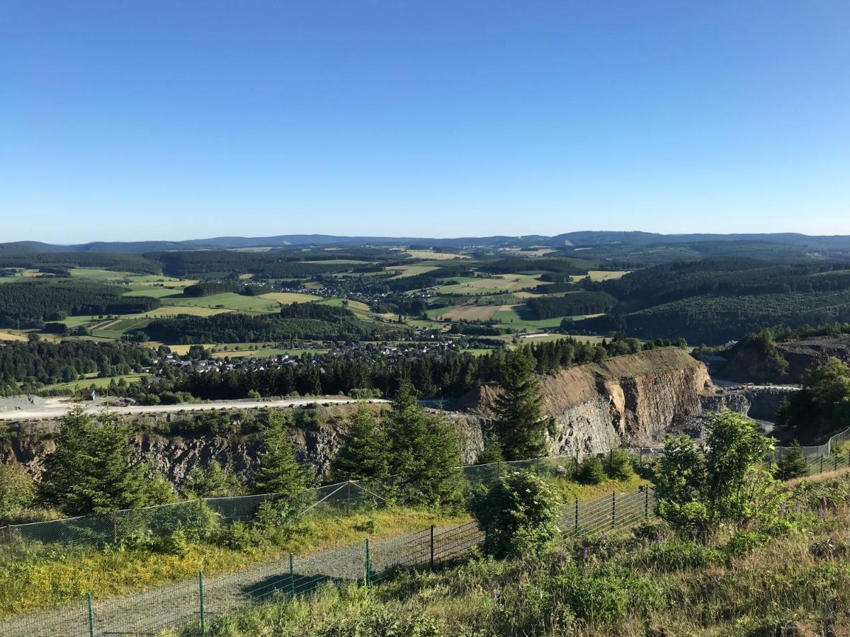 Aktiv-Ferienwohnung "Snow & Bike"- Zentral Zwischen Winterberg Und Willingen 外观 照片